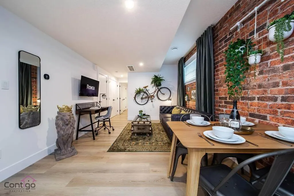 Daire Luxe New York Style Bsmt Suite, Near Dt & Wem, King Bed, Wifi Edmonton